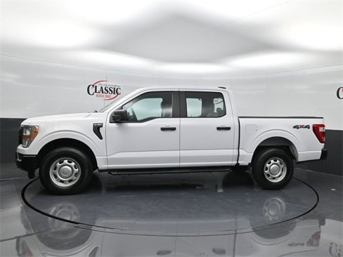 Used 2021 Ford F150 XL w/ Trailer Tow Package image 2