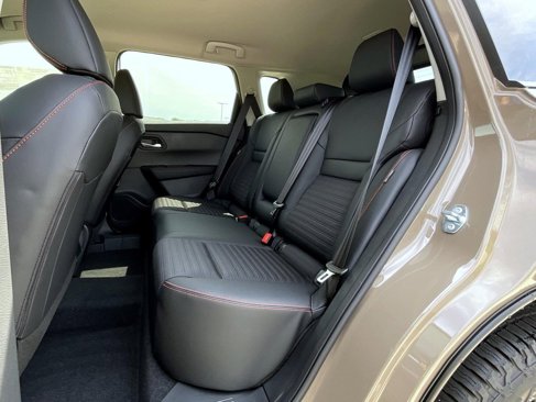 New 2026 Nissan Rogue SV image 12