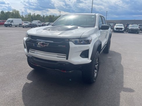 New 2026 Chevrolet Colorado ZR2 w/ Technology Package image 3