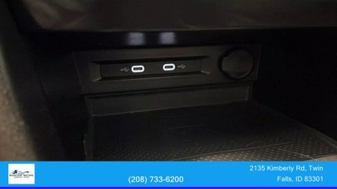 Used 2022 Volkswagen Tiguan SE R-Line image 31