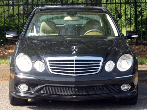 Used 2009 Mercedes-Benz E 350 Sedan image 3