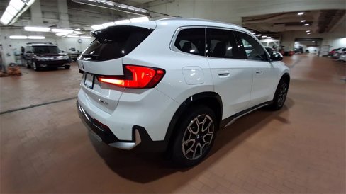 Used 2025 BMW X1 xDrive28i w/ Technology Package image 8