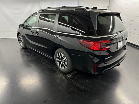 New 2026 Honda Odyssey EX-L image 3