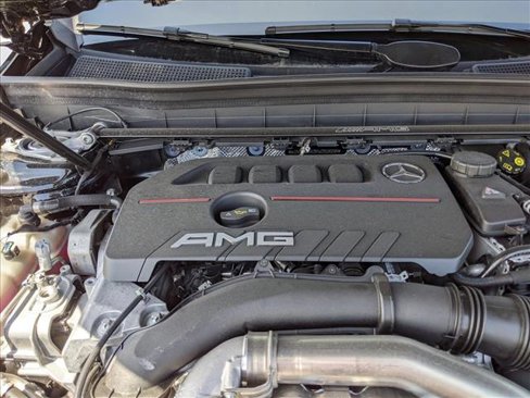 New 2024 Mercedes-Benz GLB 35 AMG 4MATIC image 16