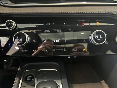 New 2026 INFINITI QX60 Luxe image 16