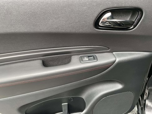 Used 2024 Dodge Durango GT image 17