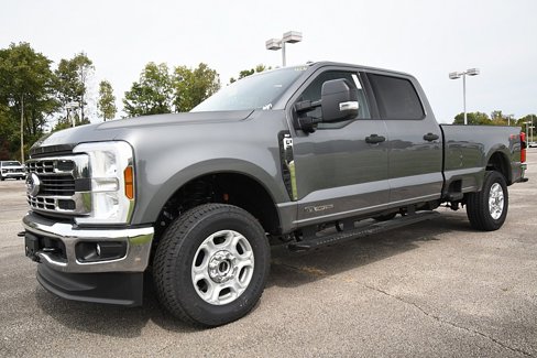 New 2025 Ford F250 XLT w/ 360-Degree Camera Package image 3