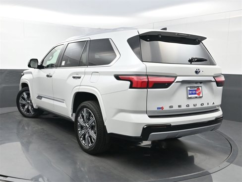Used 2024 Toyota Sequoia Capstone image 28