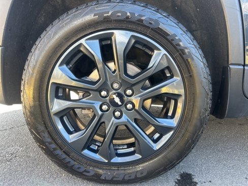 Used 2021 Chevrolet Traverse RS image 16
