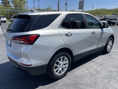 Used 2022 Chevrolet Equinox LT image 3