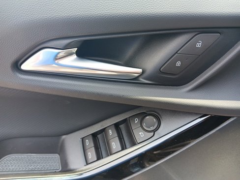 New 2026 Chevrolet Equinox LT w/ Convenience Package II image 29