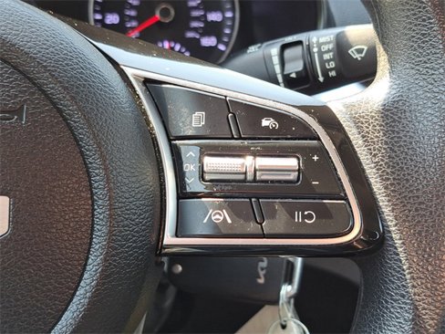 Used 2022 Kia Forte LXS image 19