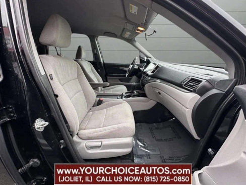 Used 2017 Honda Pilot EX image 25