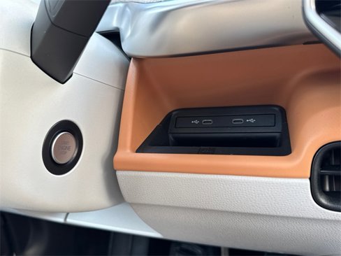 New 2025 Volkswagen ID. Buzz 1st Edition image 42