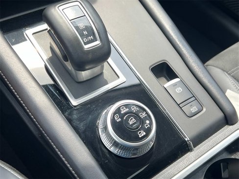 Used 2023 Mitsubishi Outlander SE image 23