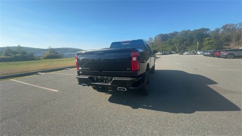 New 2026 Chevrolet Silverado 1500 LT Trail Boss w/ Convenience Package II image 2