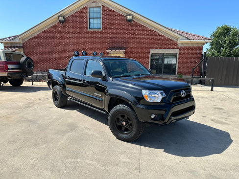 Used 2014 Toyota Tacoma 4x4 Double Cab image 1