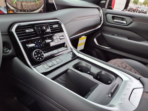 New 2025 Nissan Armada Platinum w/ Convenience Package image 20