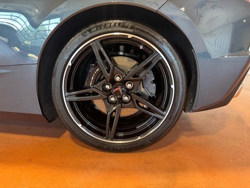 Used 2020 Chevrolet Corvette Stingray Premium Cpe w/ 3LT Preferred Equipment Group image 15