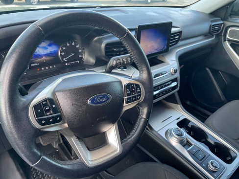 Used 2021 Ford Explorer XLT image 6