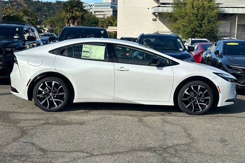 New 2026 Toyota Prius Plug-In Hybrid image 12
