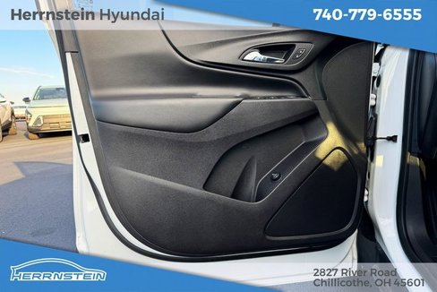 Used 2019 Chevrolet Equinox LT image 16