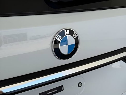 Used 2026 BMW X7 xDrive40i image 11