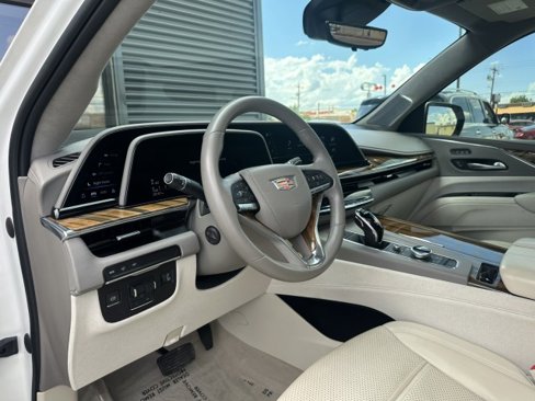 Used 2021 Cadillac Escalade ESV Premium Luxury Platinum image 15