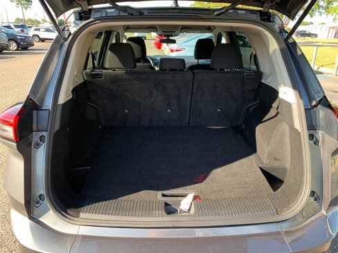 Used 2024 Nissan Rogue S image 7