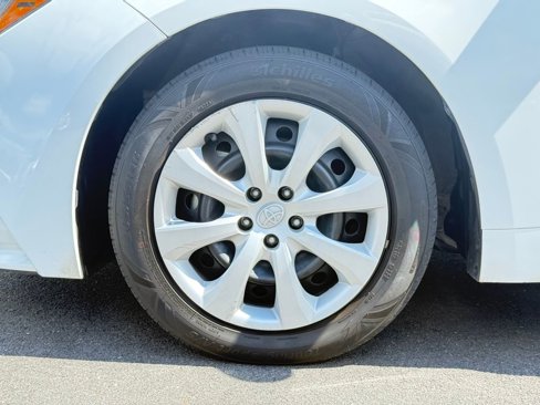 Used 2024 Toyota Corolla LE image 10