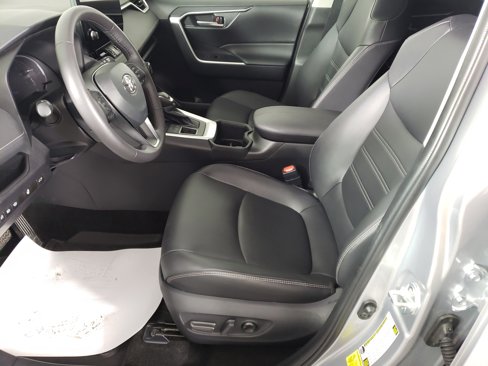 Used 2024 Toyota RAV4 XLE Premium image 10
