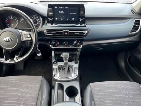 Used 2021 Kia Seltos S image 11