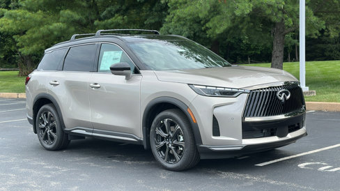 New 2026 INFINITI QX60 Autograph w/ Dark Cargo Package image 2