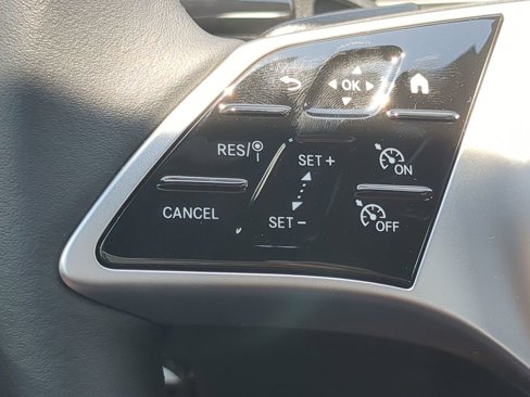 New 2025 Mercedes-Benz C 300 Sedan image 12