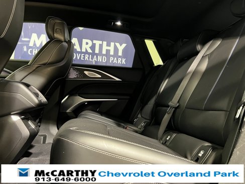 Used 2023 Cadillac Lyriq 2WD image 23