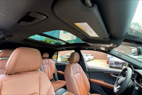 Certified 2025 Audi Q8 Premium Plus image 22