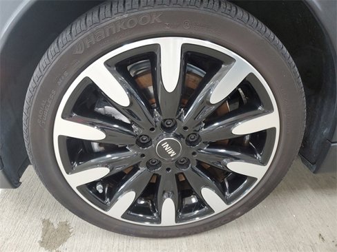 Used 2023 MINI Cooper S image 9