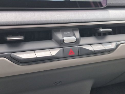 New 2026 Kia EV9 Wind image 25