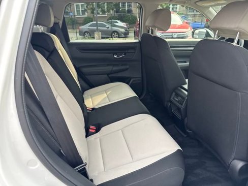 Used 2025 Honda CR-V LX image 18
