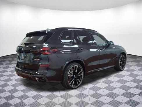 New 2026 BMW X5 M60i image 8
