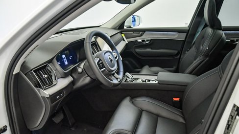 New 2025 Volvo XC90 T8 Plus w/ Protection Package Premier image 21