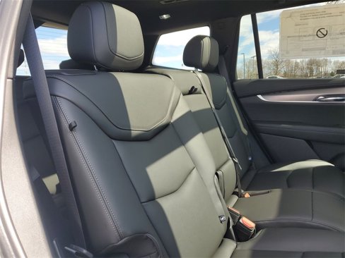 New 2025 Cadillac XT6 Luxury image 27
