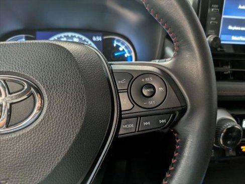 Used 2022 Toyota RAV4 SE w/ Carpet Mat Package (TMS) image 16