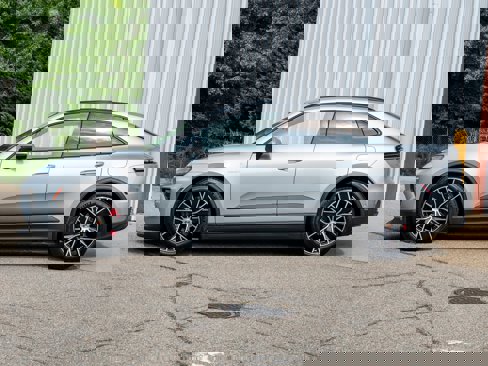 New 2025 Porsche Macan 4S Electric image 2