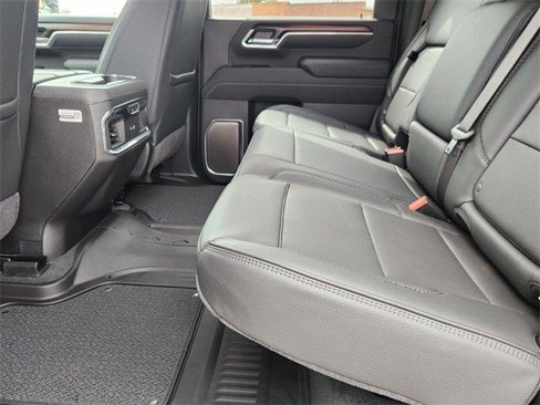 New 2025 GMC Sierra 2500 Denali w/ Denali Reserve Package image 10