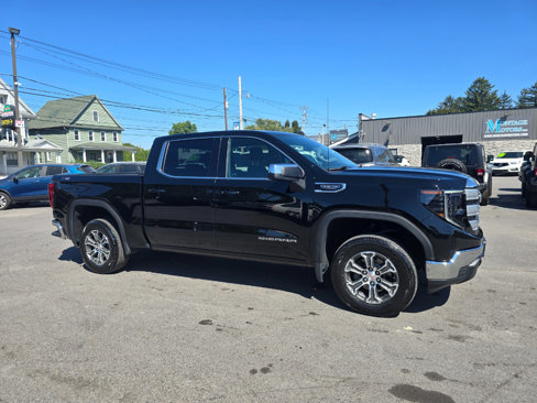 Used 2023 GMC Sierra 1500 SLE w/ X31 Off-Road Package image 5
