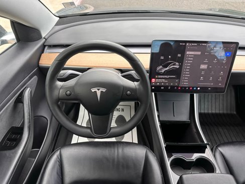 Used 2020 Tesla Model 3 Long Range image 11