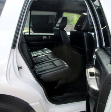 Used 2015 Lincoln Navigator 2WD image 16