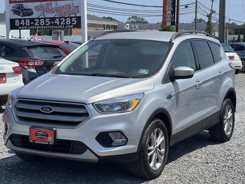 Used 2018 Ford Escape SE image 3
