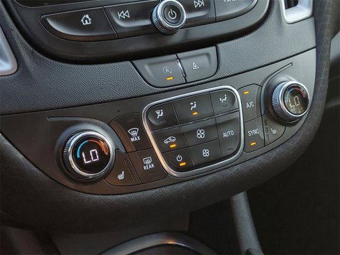 Used 2023 Chevrolet Malibu LT image 21